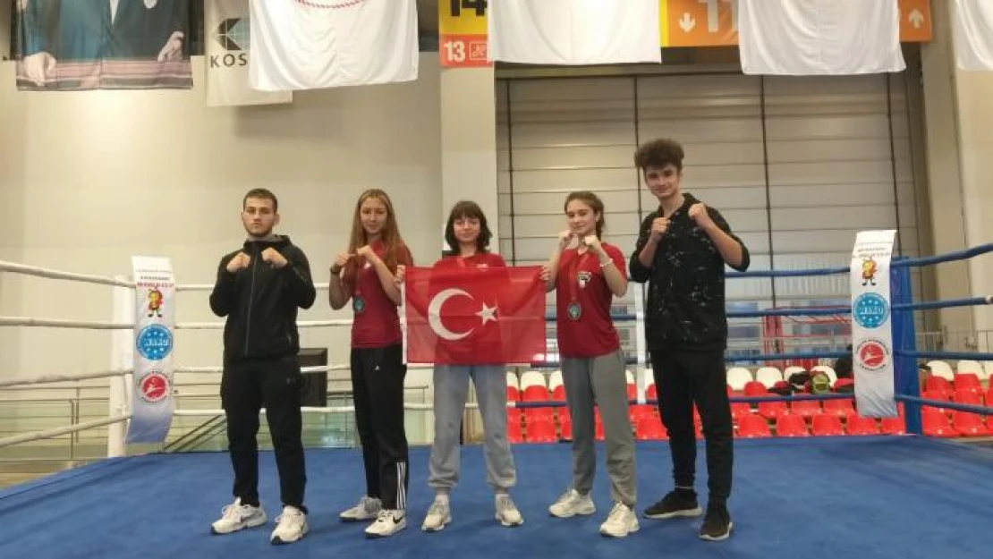 Kick Boks Dünya Kupası'nda Eskişehirli sporculardan büyük başarı