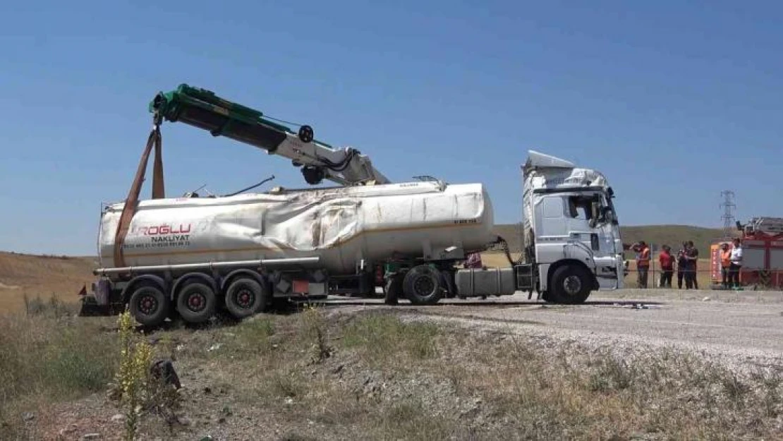 Kırıkkale'de glikol sıvısı yüklü tanker devrildi: 1 yaralı