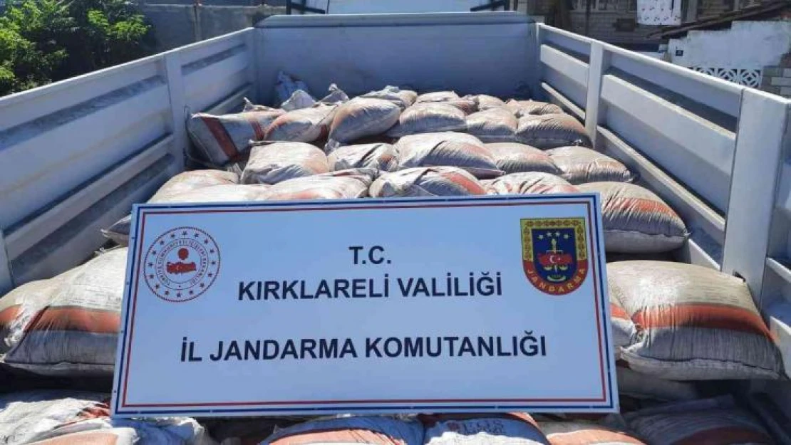 Kırklareli'de 1 milyon 600 bin TL'lik sahte gübre vurgununu jandarma engelledi