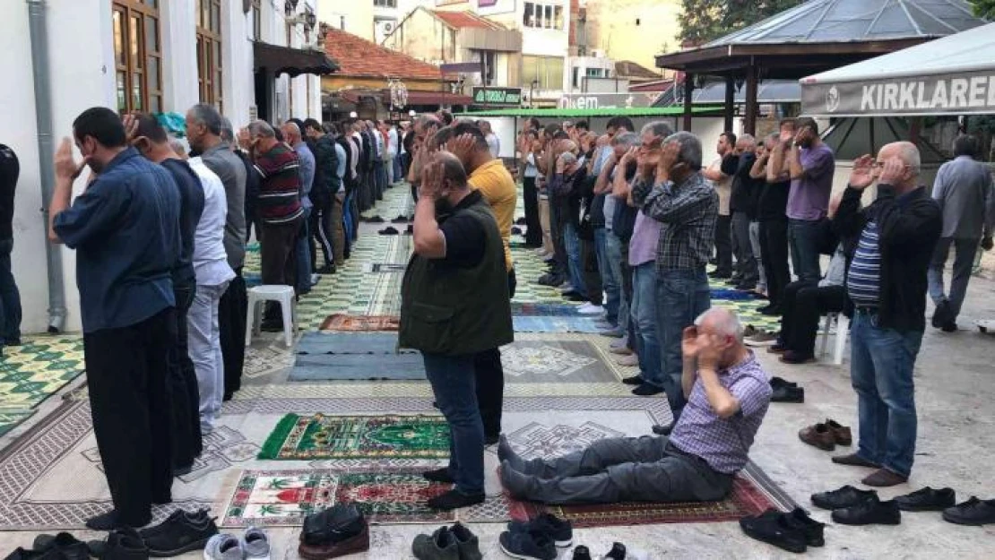 Kırklareli'nde bayram namazı coşkuyla eda edildi