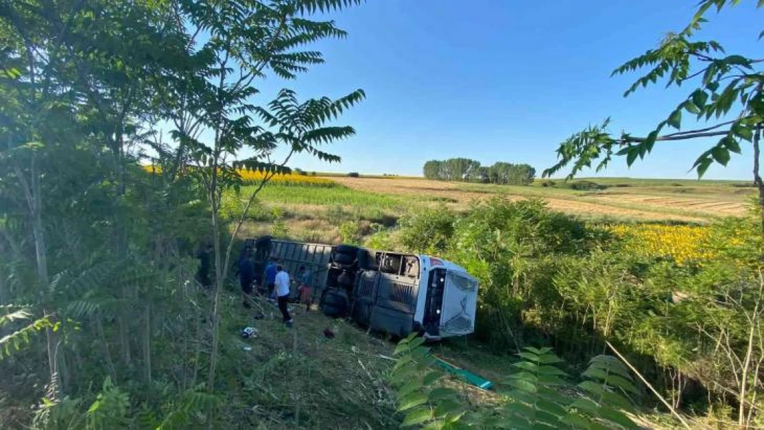 Kırklareli'ndeki kazada ilk belirlemelere göre 6 kişi hayatını kaybetti, 25 kişi yaralandı