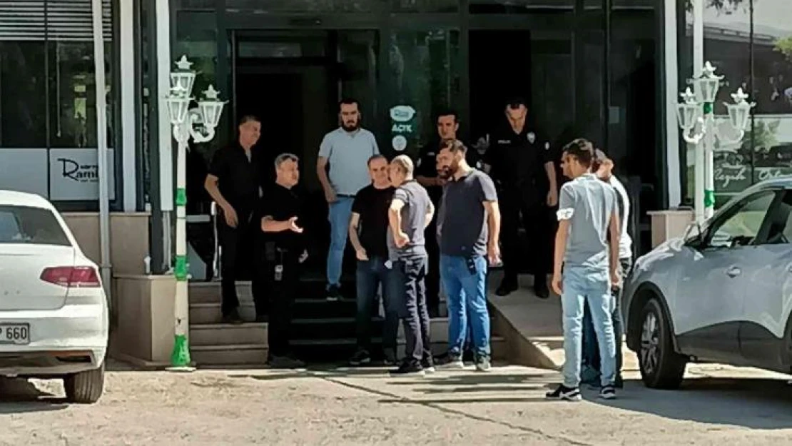 Kırşehir'de boşanmak üzere olduğu eşini öldüren şahıs hastanede öldü