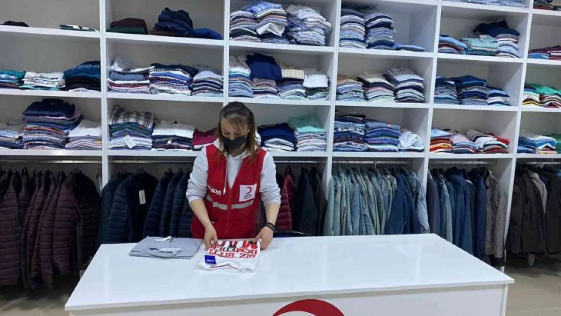 Kızılay Niğde'de ihtiyaç sahipleri için butik açtı