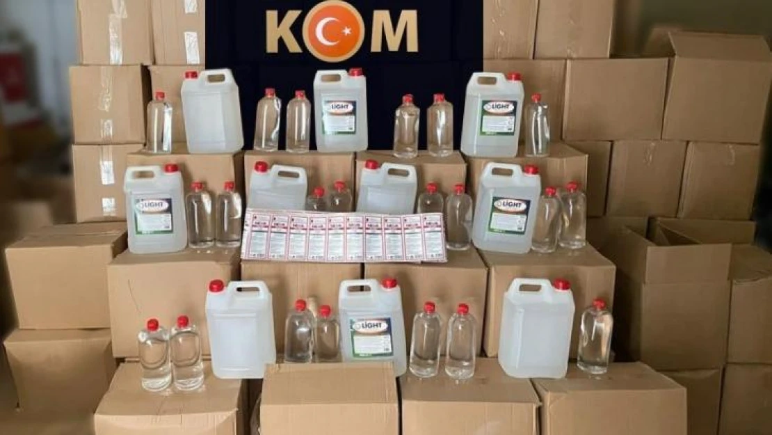 Kocaeli'de 4 ton 225 litre etil alkol ele geçirildi