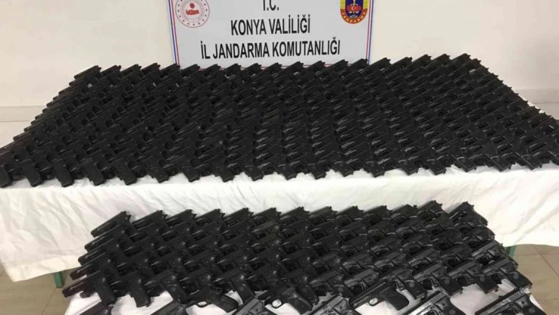 Konya'da jandarmadan kuru sıkı tabanca operasyonu