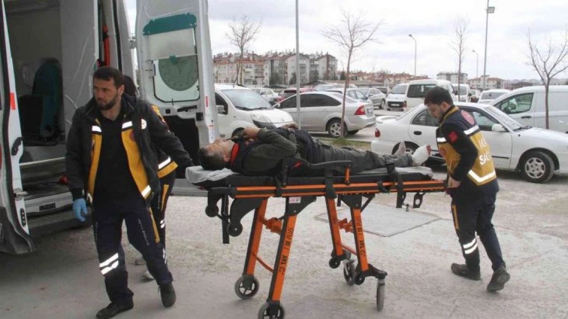 Konya'da silah fabrikasında deneme atışı yapan usta kendi ayağını vurdu