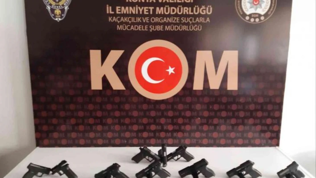 Konya'da silah kaçakçıları polisten kurtulamadı