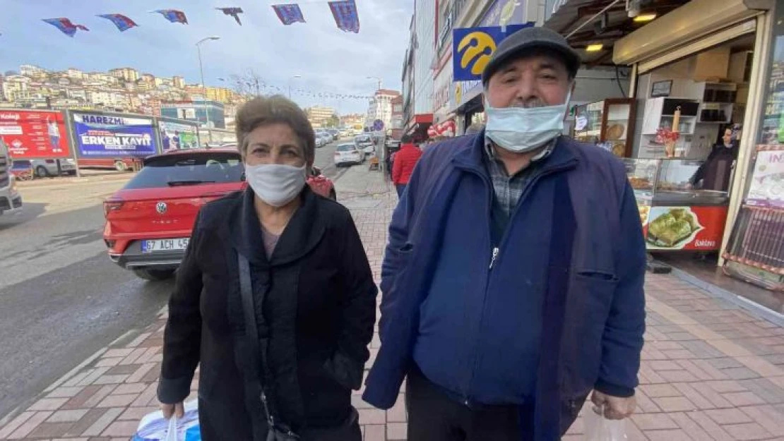 Korona virüsten 25 gün yoğun bakımda kalan çift o günleri anlattı