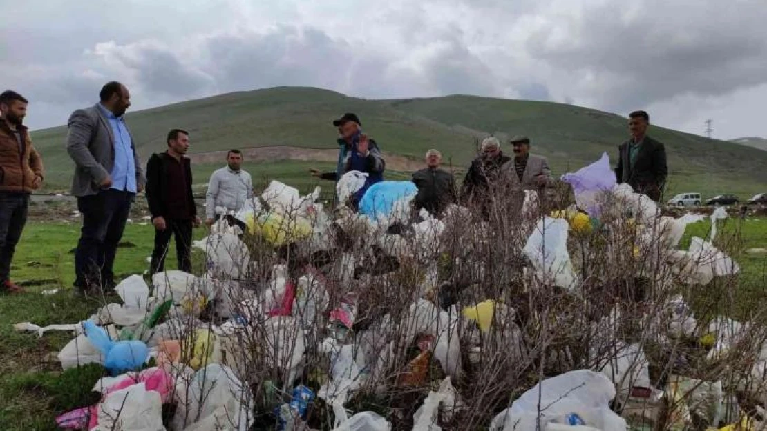 Köylülerin çöp isyanı: 'Köy arazileri ilçe belediyelerinin çöplüğü mü'