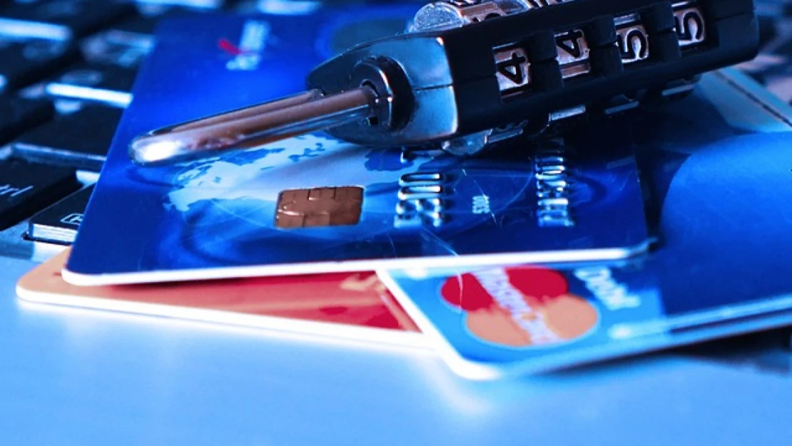 Kredi kartı ile yapılan harcamalarda keskin yükseliş
