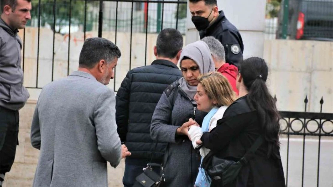 Küçük Mahra'nın cenazesi gözyaşları arasında alındı