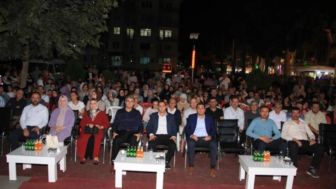 Kula Beşibiryerde Turizm ve Sanat Festivali Mustafa Ceceli konseri ile başladı