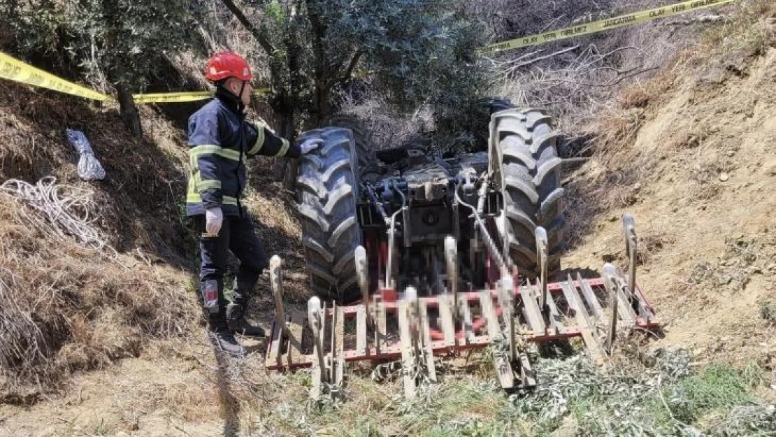 Kullandığı traktörün altında kalan adam hayatını kaybetti