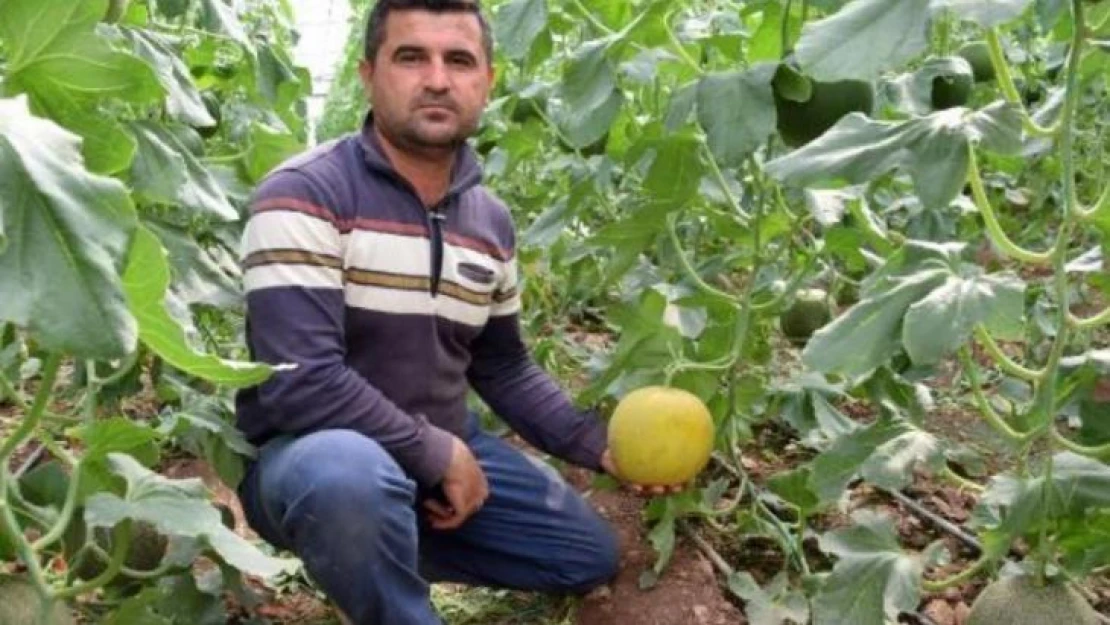 Kumluca'da devrilen traktörün altında kalan sürücü hayatını kaybetti