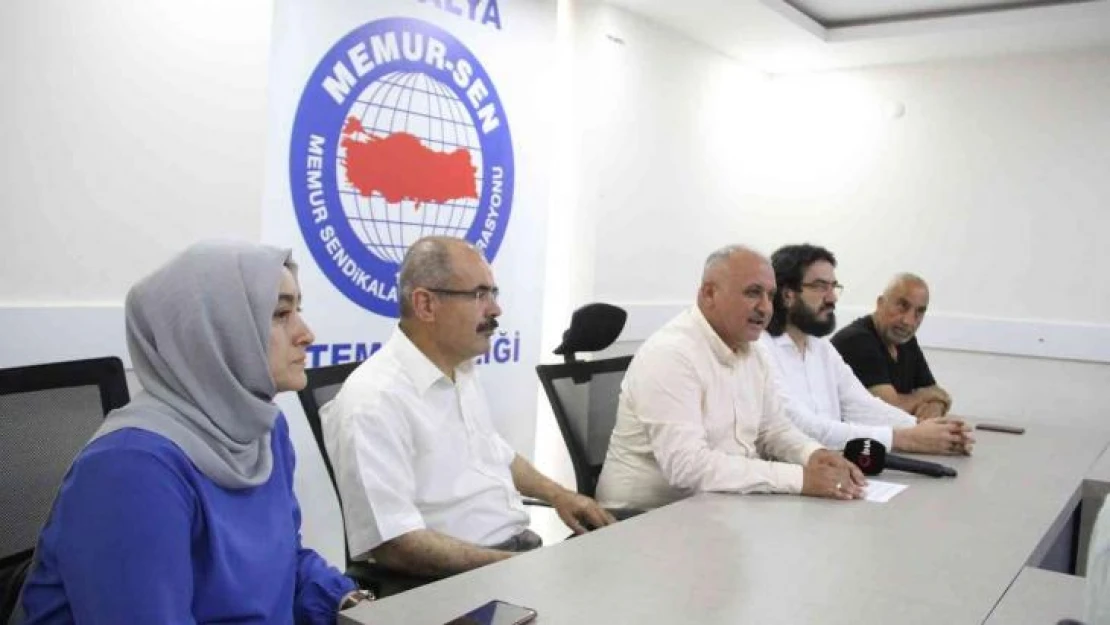 Kur'an-ı Kerim'e tekme atma olayına karışan 3 öğrenciye örgün eğitim dışı cezası verildi'