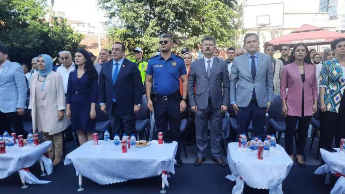 Kuştepe'de rap rüzgarı: Kaymakam, belediye başkanı ve emniyet müdürleri çocuklarla şarkı söyledi