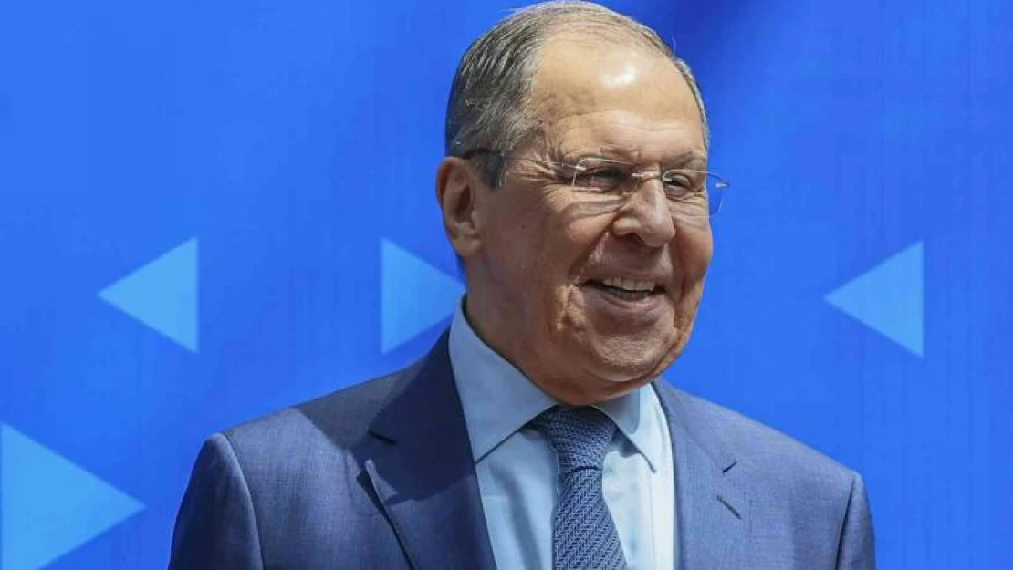 Lavrov: 'Almanya, Scholz'un gelişiyle bağımsızlığının son belirtilerini de kaybetti'