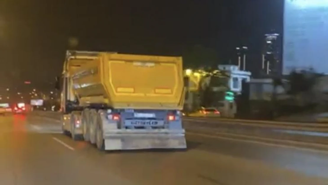 Maltepe'de hafriyat kamyonu makas atarak trafikte terör estirdi