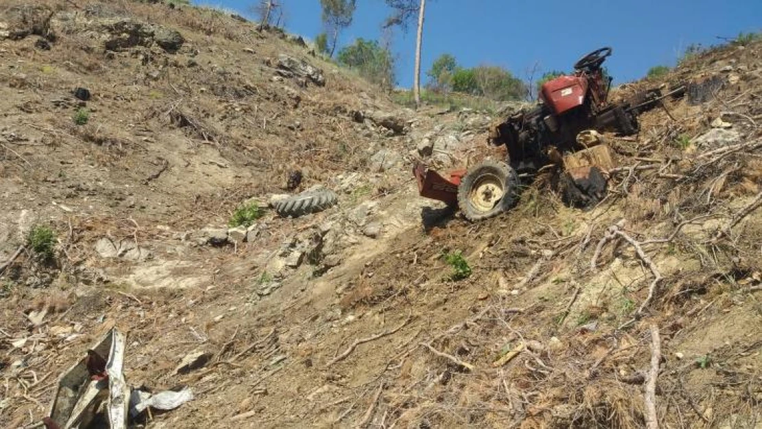 Manavgat'ta traktör 300 metrelik uçuruma yuvarlandı: 1 ölü