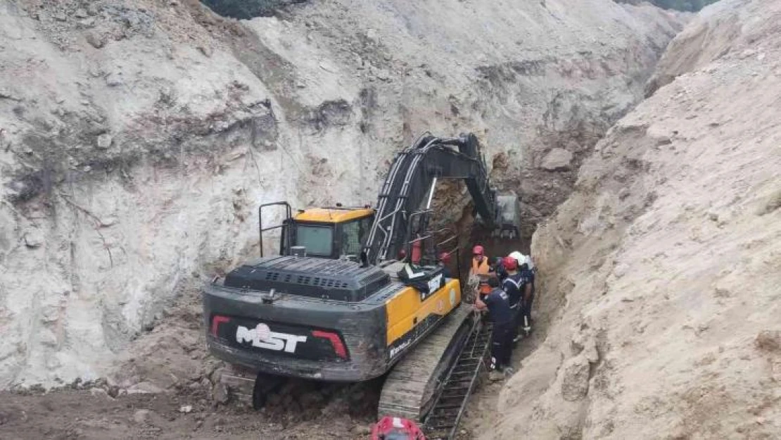 Manisa'daki göçükte bir kişinin cesedi çıkarıldı, bir kişi aranıyor