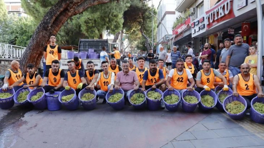 Manisa üzümünü tanıtmak için koştular