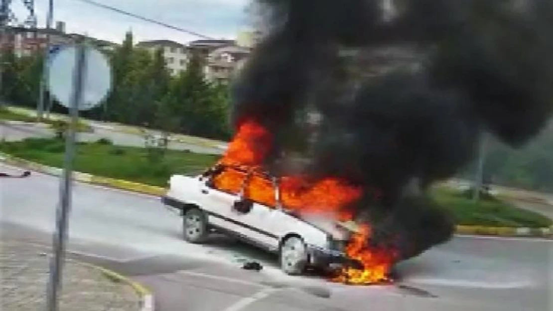 Marmaris yangınını söndürmeye gitmişti, kendi aracı alev alev yandı