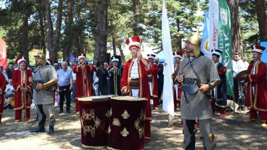 Maviyemiş festivali yoğun katılımla gerçekleşti