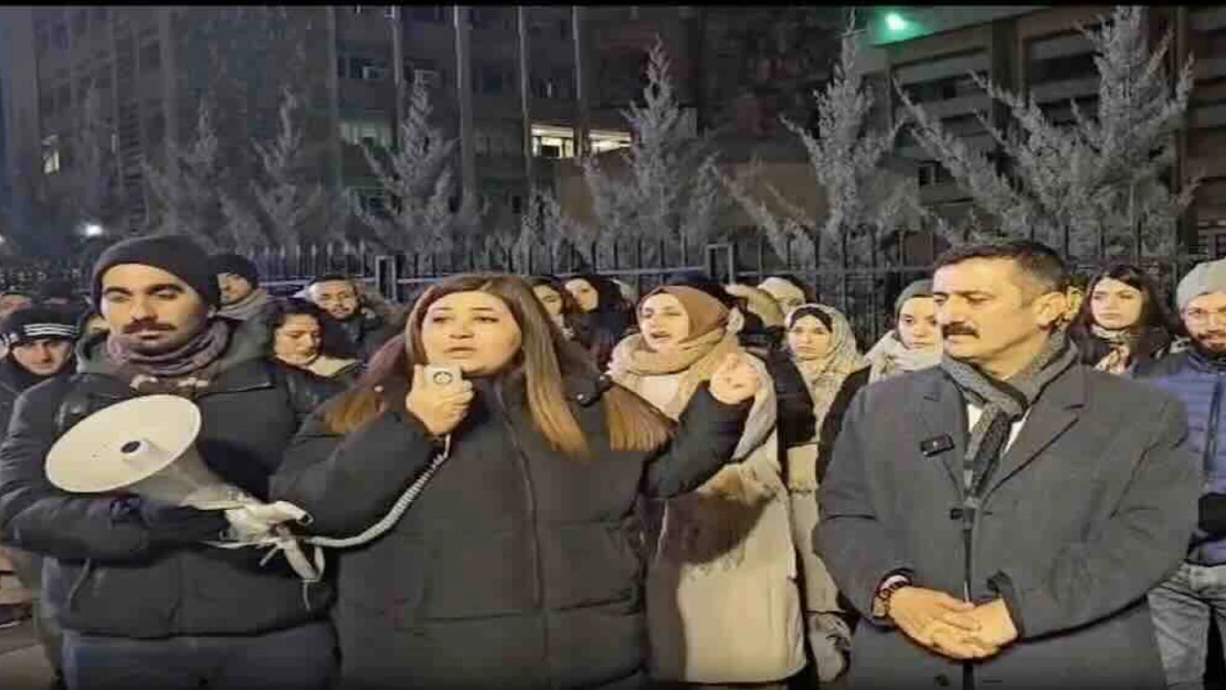 MEB önünde eylemdeki mülakat mağduru öğretmenlere polis müdahalesi