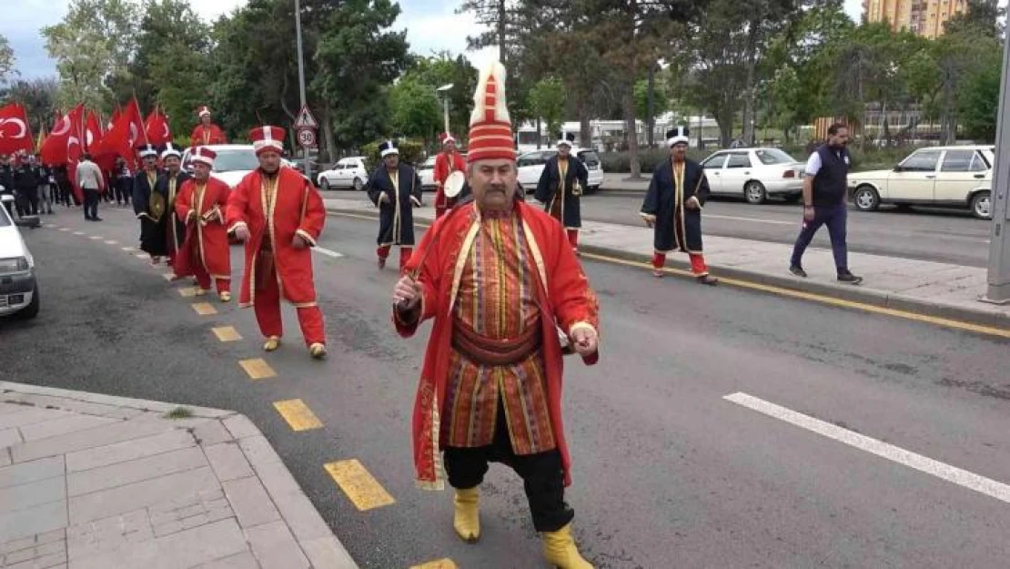 Mehter takımlı '19 Mayıs' coşkusu