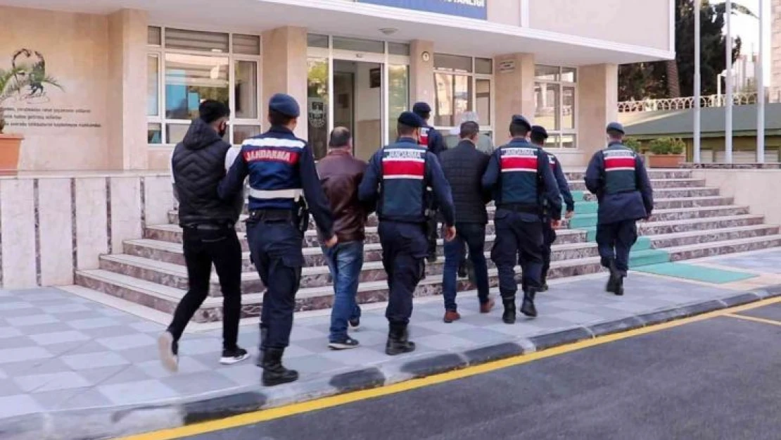 Mersin'de 2 milyon 800 bin uyuşturucu hap ele geçirildi