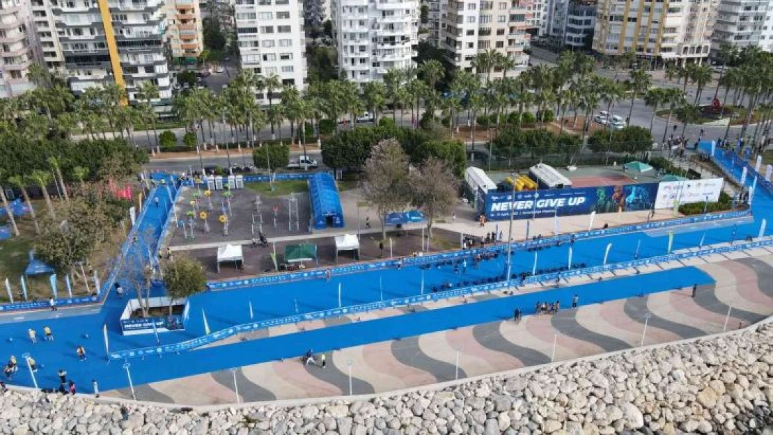 Mersin'de Avrupa Triatlon Kupası'nda ilk yarışlar başladı