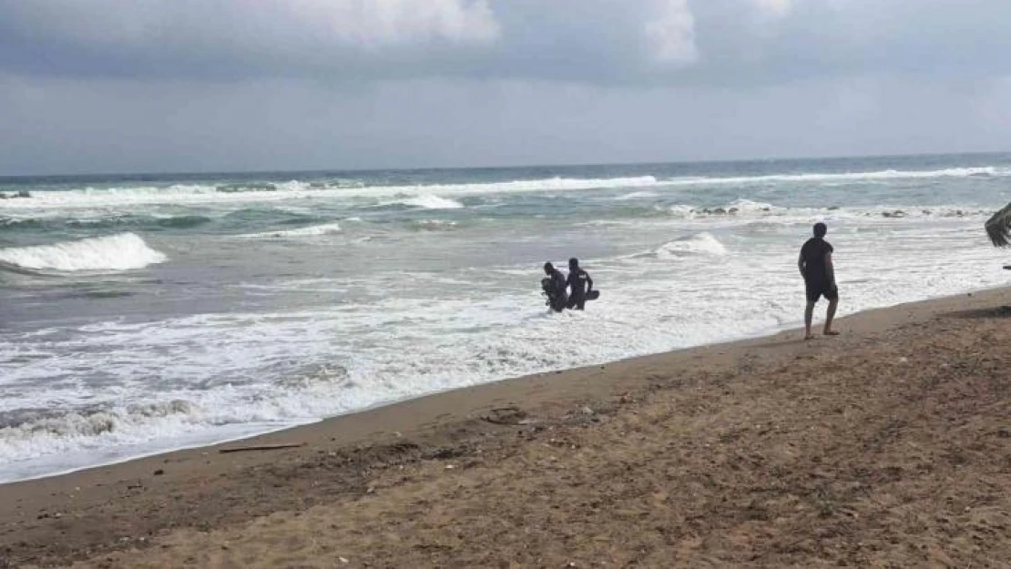 Mersin'de serinlemek için denize giren şahıs kayboldu