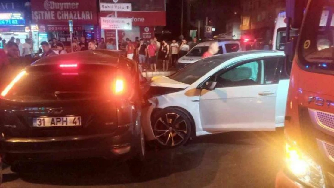 Mersin'de trafik kazası: 1 ölü, 4 yaralı