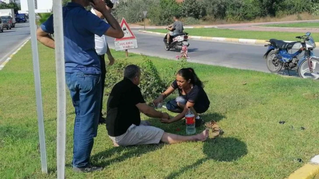 Meydana gelen kazalar marketçi kadını isyan ettirdi: 'Bu kavşakta kaza görmekten bıktık'