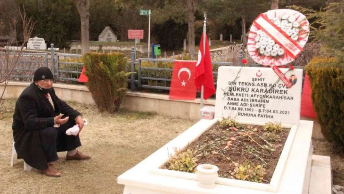 Mezarlıklarda kandil yoğunluğu