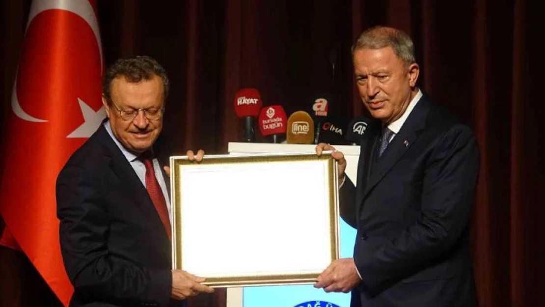 Milli Savunma Bakanı Hulusi Akar: 'Terör, Türk Silahlı Kuvvetlerinin ilk gündem maddesidir'