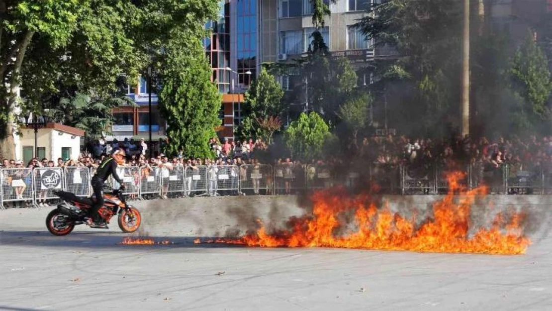 Motosiklet festivalinde adrenalin dolu anlar