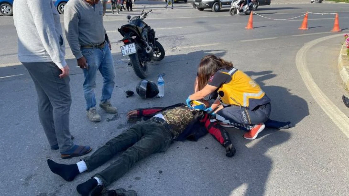 Motosiklet sürücüsünün ölümden döndüğü anlar güvenlik kamerasına yansıdı