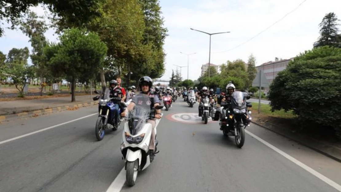 Motosiklet tutkunları festivalde bir araya geldi