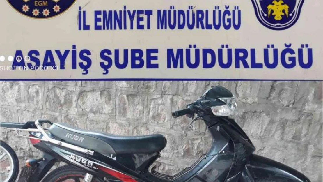 Motosiklet ve bisiklet hırsızları kamerada