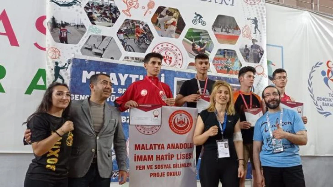 Muaythai Türkiye Şampiyonası'nda Bitlisli sporculardan yeni başarı