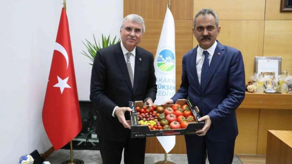 Müjdeyi bakan verdi: Sakarya'da tarım alanını seçen öğrencilere 500 TL burs