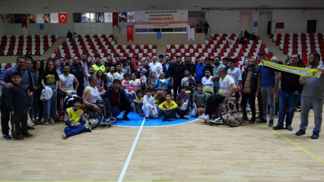 Muş BESK, Çanakkale Boğazgücü Gençlik ve Spor Kulübü'nü 83-54 yendi