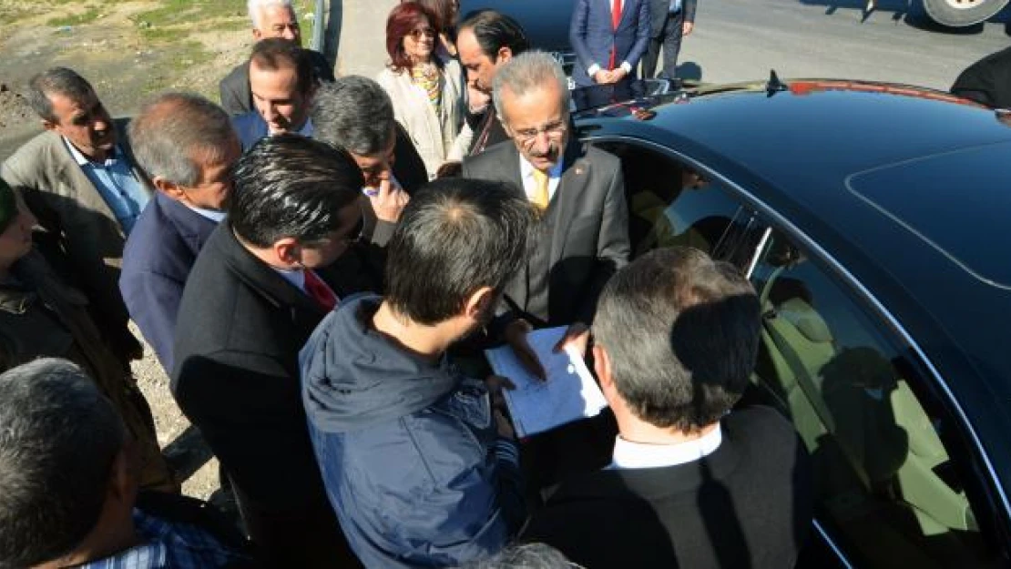 Bakan Yardımcısı Coşkunyürek, Muğla'da yol ve kavşakları inceledi