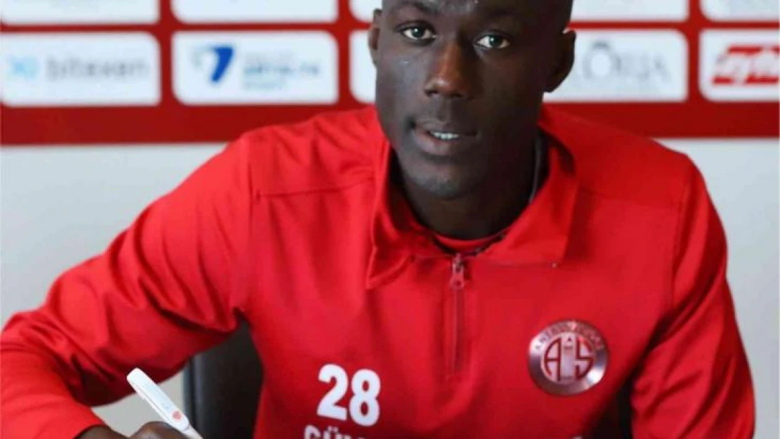 Ndao, 1 yıl daha Antalyaspor'da