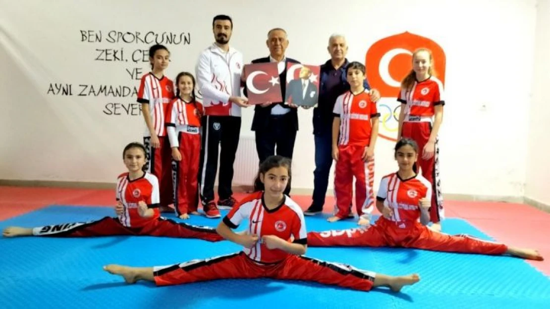 Öğretmeni sayesinde kick boks ile tanıştı, 12 yaşında Türkiye şampiyonu oldu