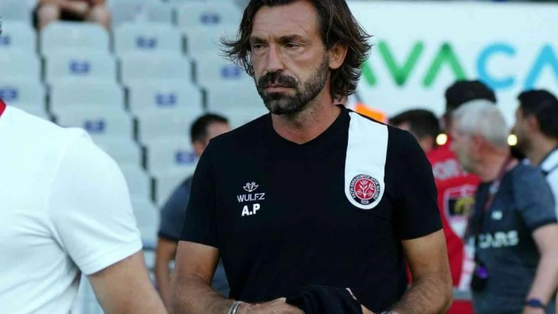 Olimpiyat'ta Andrea Pirlo'ya sevgi gösterisi