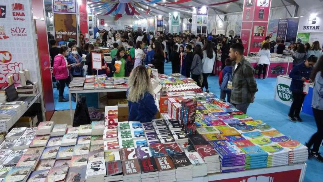 Ordu Kitap Fuarı'na yoğun ilgi