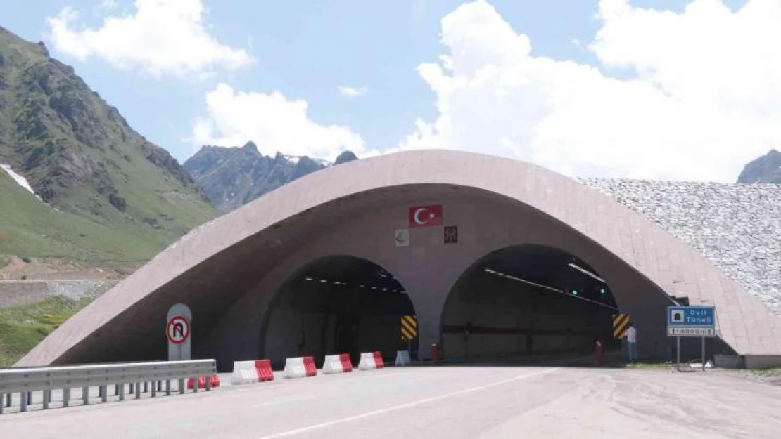 Ovit Tüneli ile ulaşım Rize-Erzurum arasında 4 yıldır yaz kış aksamıyor