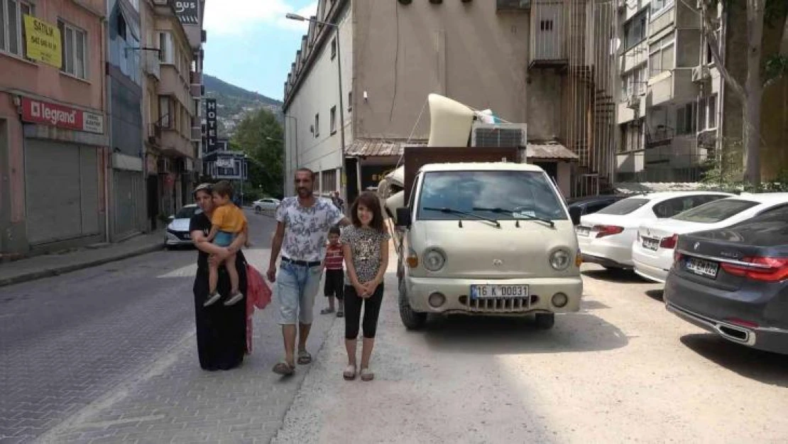 (Özel) Ev sahibinin oğlu kız kaçırınca 3 çocukla sokakta kaldılar